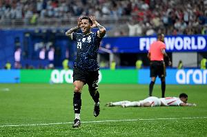 一支穿云箭,恩佐数据:4射门1射正+97.6%传球成功率,评分7.7