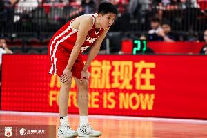 媒体人:今天的张宇辰并没有比当初的赵岩昊更惊艳 轻吹吧